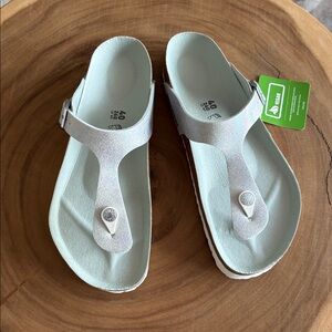 🆕 Birkenstock Gizeh Sandals